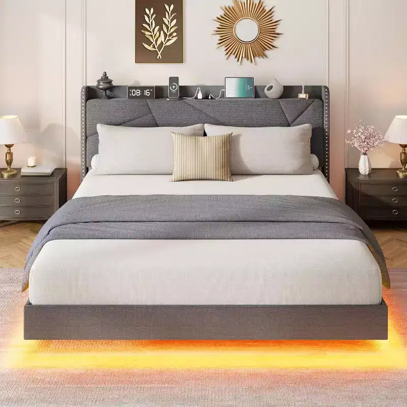 Cadre de lit plateforme moderne suspendu et rembourré avec lumières LED et prises, tête de lit, support en lattes de bois robustes, silencieux et facile à assembler