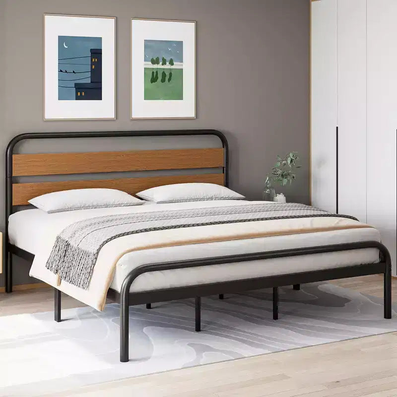 Cadre de lit plateforme King Size, cadre de lit King Size de style industriel avec tête de lit en bois, cadre de lit en métal robuste avec lattes de support en métal